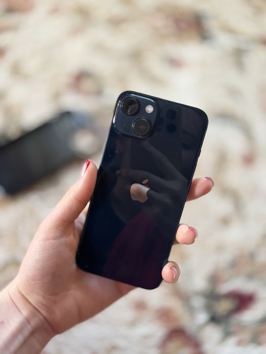 Продам iPhone 13, 128 Gb