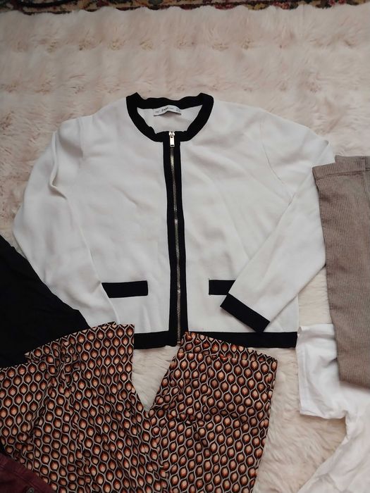 Лот речей на розмір М