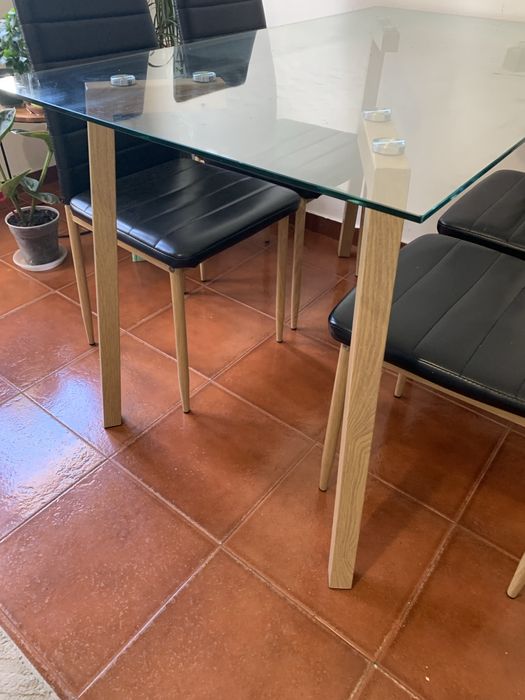 Mesa de Sala em Vidro