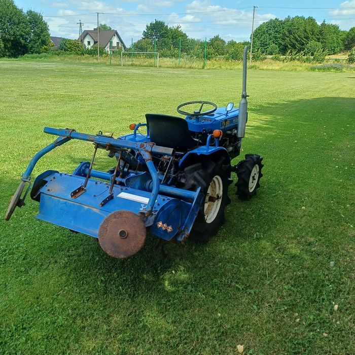 Traktor ogrodowy ISEKI TX1300  ZESTAW
