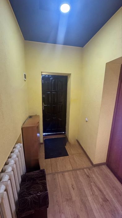 Продаж комерційного об’єкта з житловим будинком у м. Острог