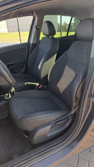 Opel Corsa 1.3 CDTI de 95 CV  2014 /08 em  excelente estado