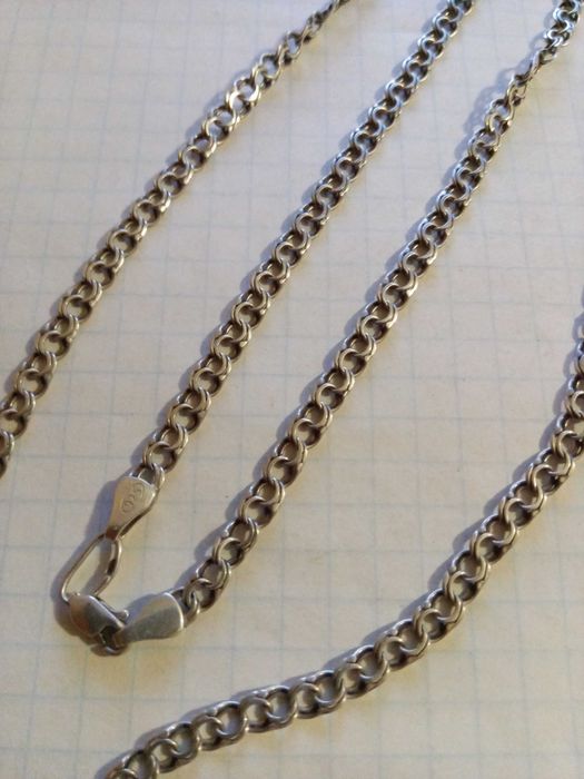 Продам серебряную цепочку