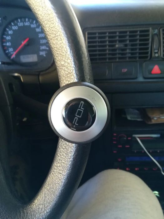 Pequena bola para volante, universal