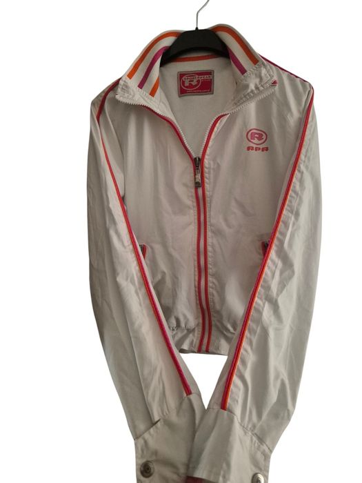 Biała lekka  kurteczka sportswear