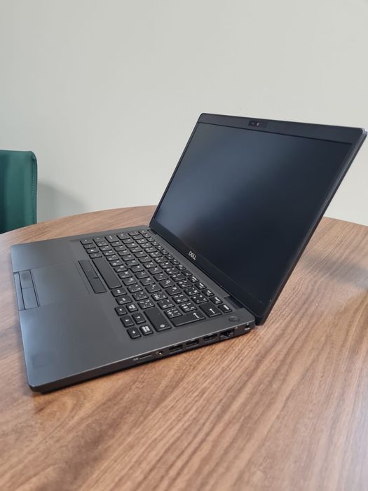 Dell 5400 i5-8365U 8/256 Windows 11 Pro Bateria 5h