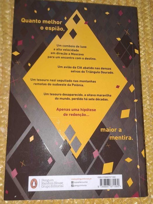 Portes Incluídos . "Argylle" -  Elly Conway