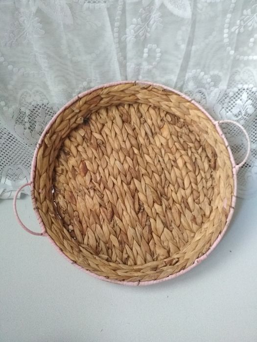 Taca z trawy hiacyntowej