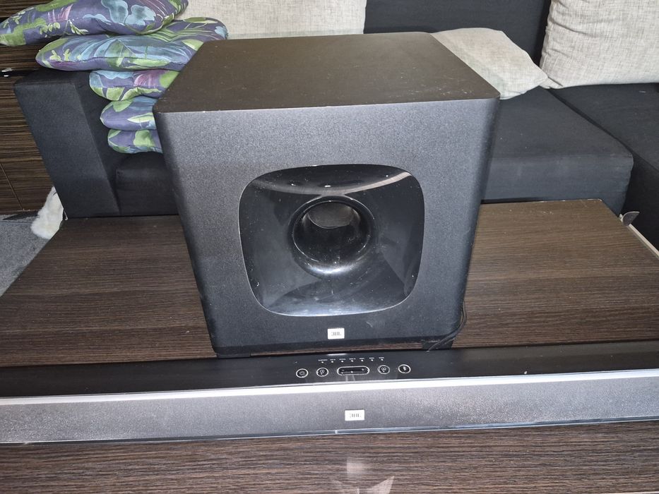 JBL SB400 Stan bardzo dobry