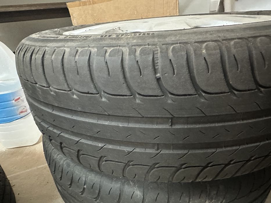 Pneus com jante ferro honda 185/60/14