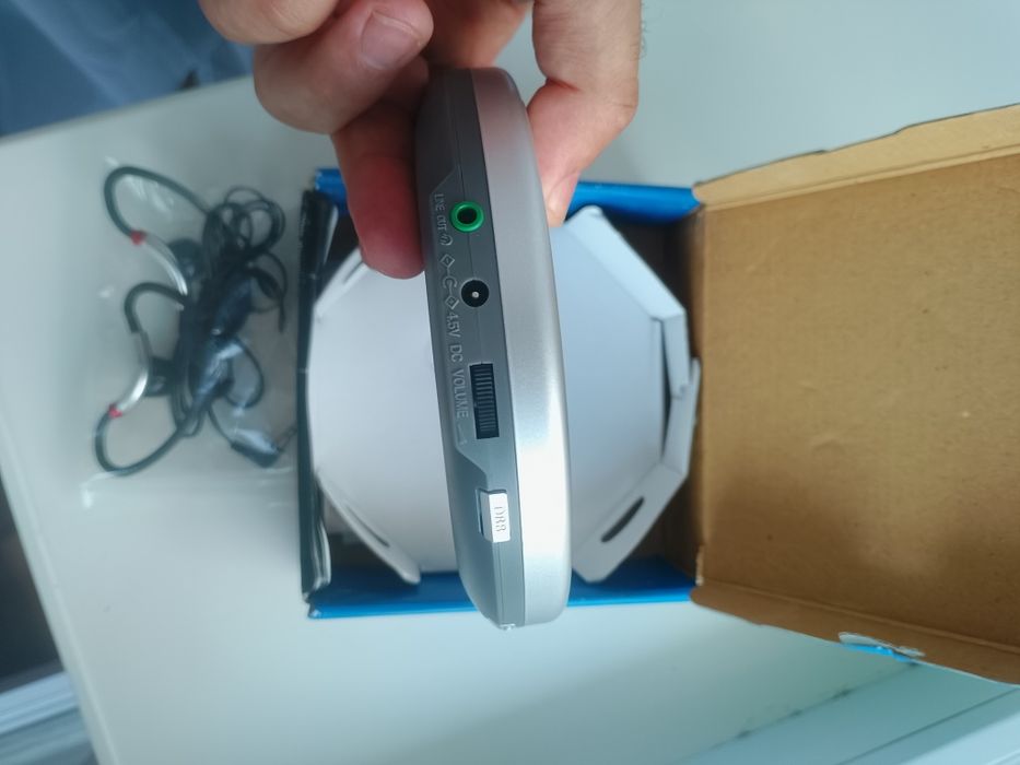 Портативний CD-програвач Philips Jogproof AX2330