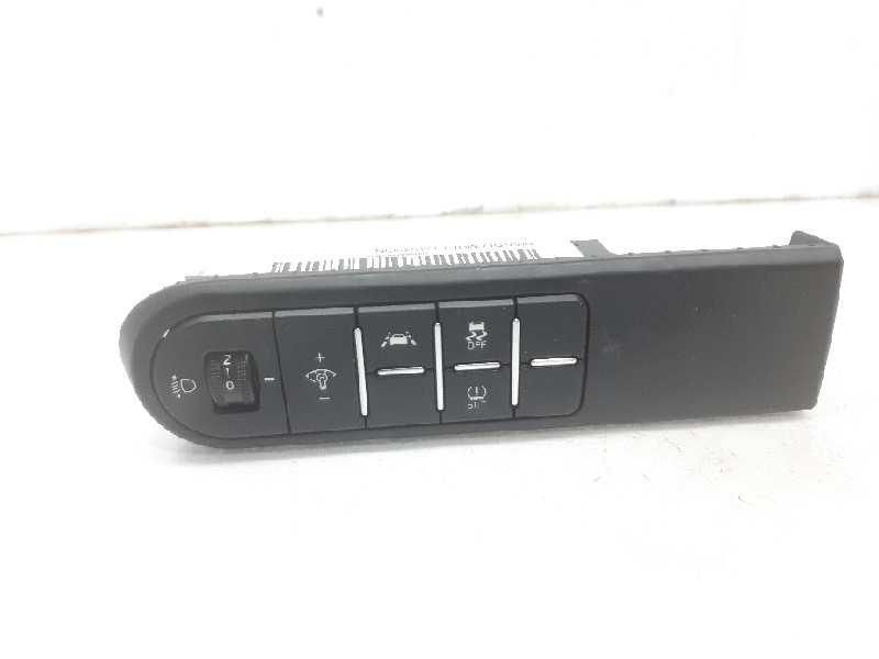 Comandos Multifunções Kia Ceed