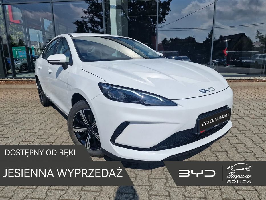 BYD Seal 5 Zasięg 1050 km / Kamera cofania / Ekran 12,8 ''