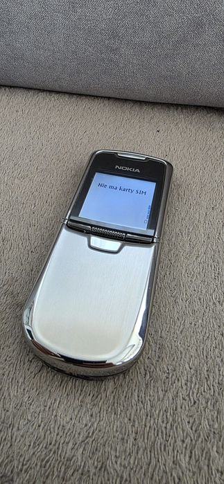 Nokia 8800 + bateria + ładowarka +  kartonik
