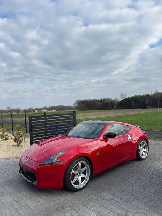 Nissan 370 Z Nissan 370Z 2010 automat (aktywny wydech, dolot 3 cale, szpera, lpg)