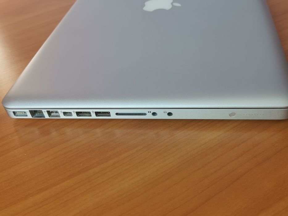 Macbook pro i7 2011 512 / 16 гб 15,4 дюйми A1286: 9 999 грн