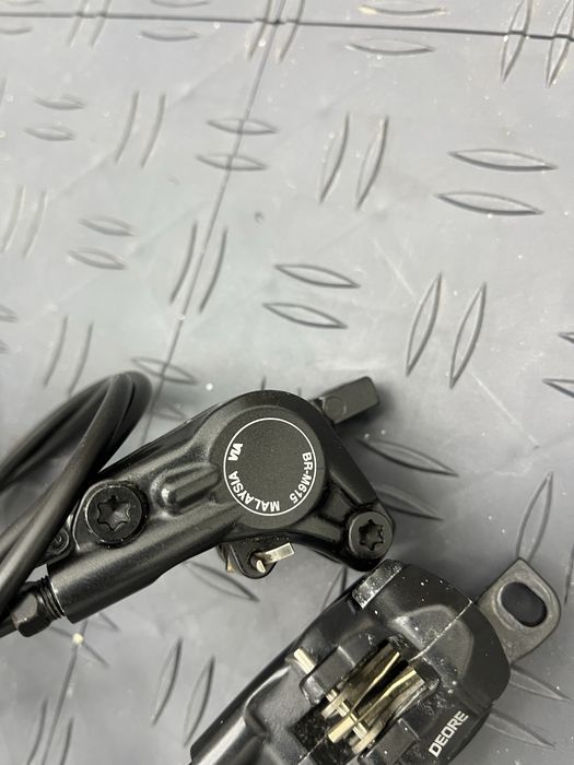 Par de travões shimano deore mt615