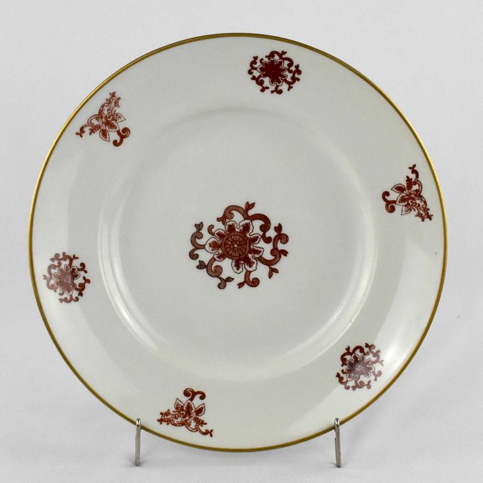 Prato em porcelana Artibus decoração “Rouge de fer”