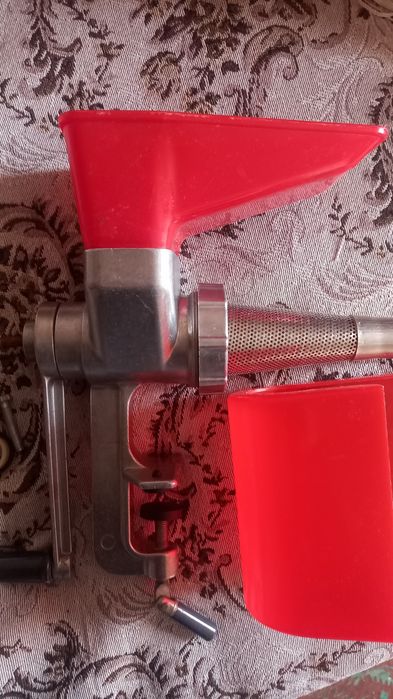 Соковыжималка ручная.