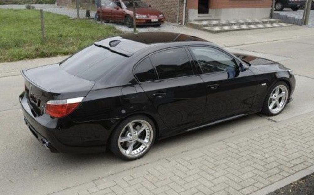 BMW E60 E61 Boczne Dokładki Progów Progi Boczne M-pakiet Podproża