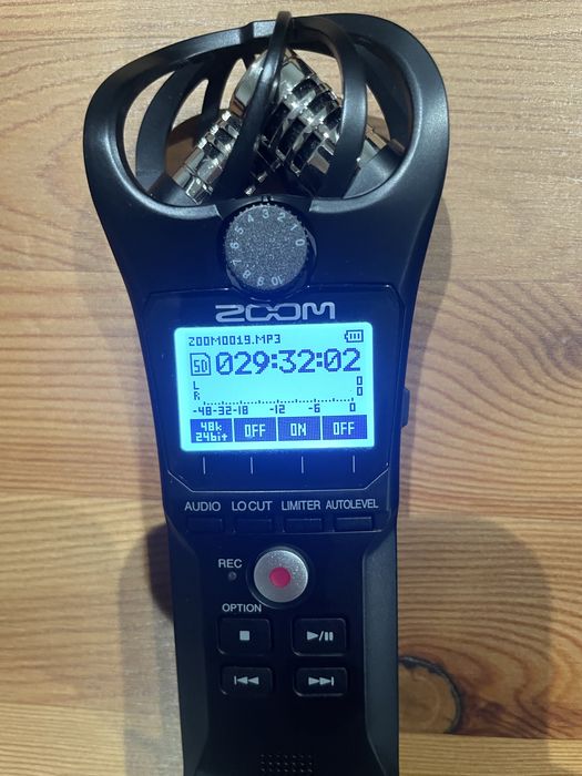 Gravador ZOOM h1n