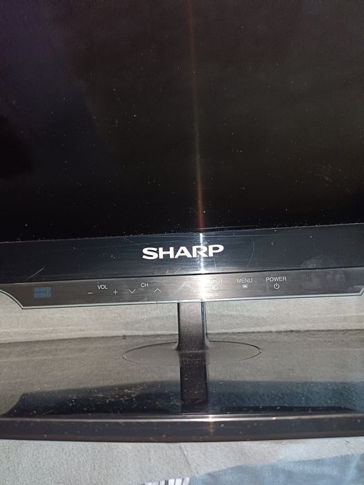 TV 46"SHARP  tanio