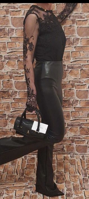 Przepięknę obłędne seksowne body w kolorze czarnym