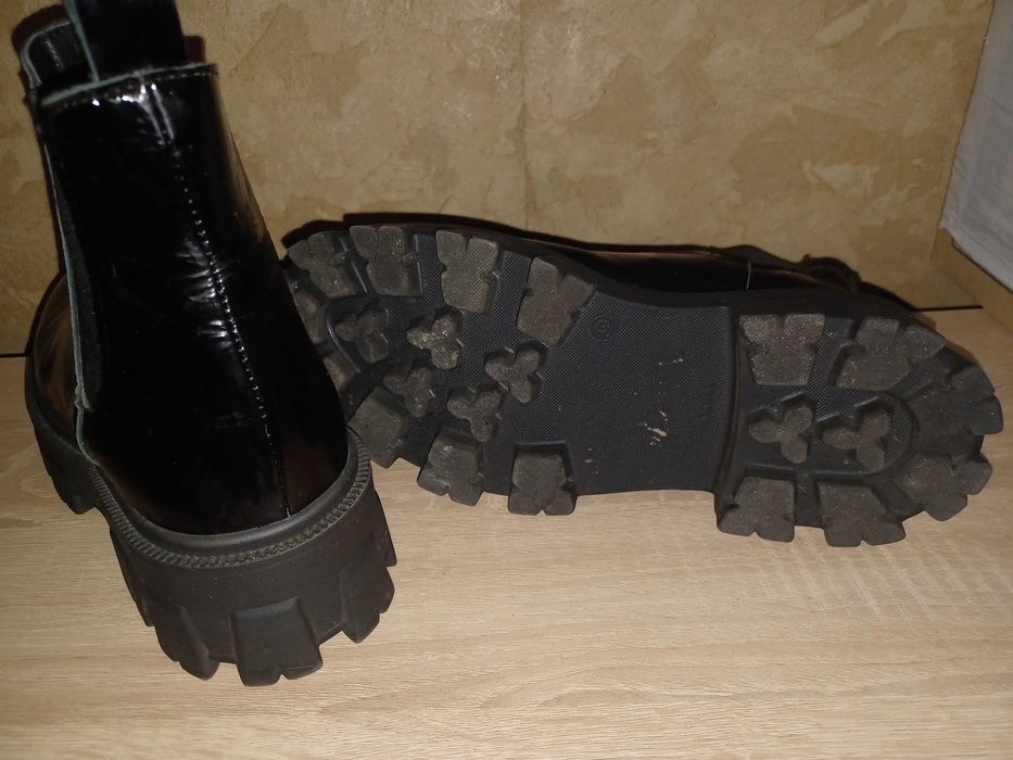 Женская обувь,кожа