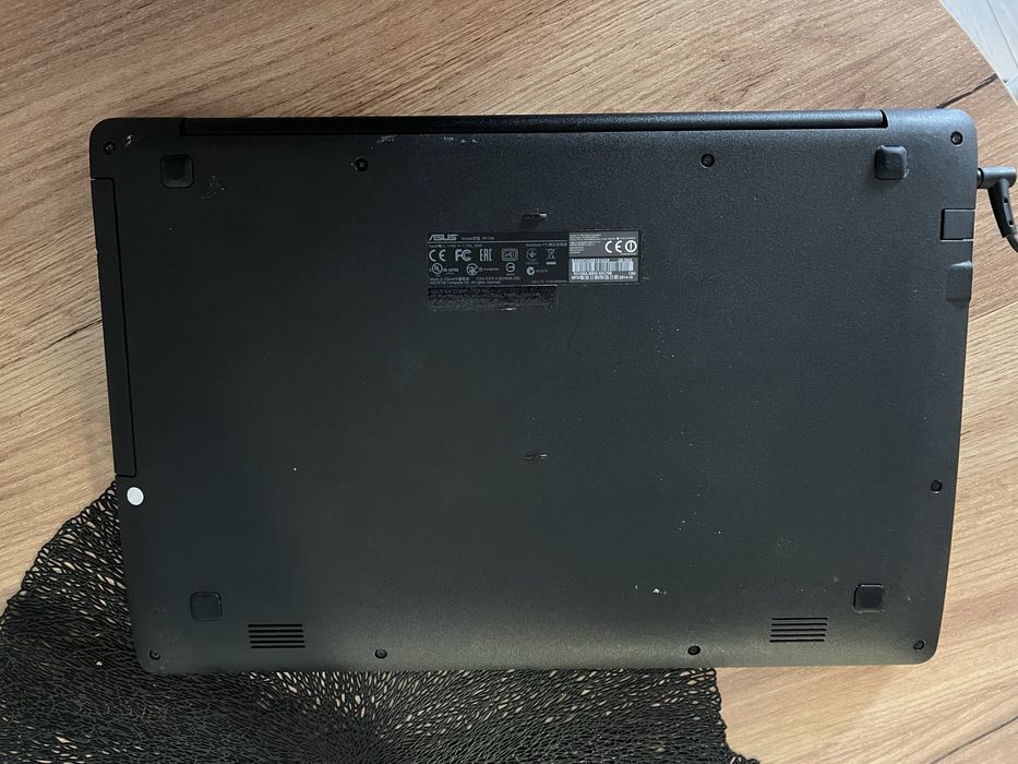 Laptop asus r515m, 4gb ram, dysk ssd, procesor intel. Gotowy do pracy!
