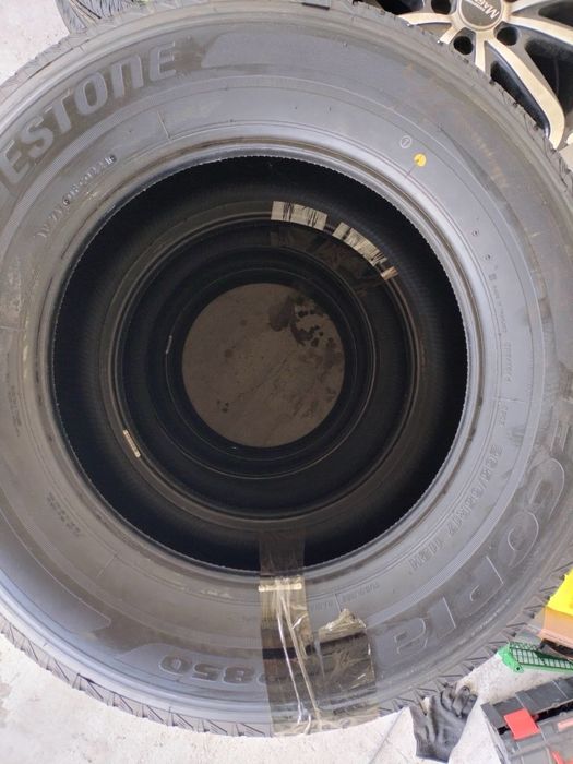 Нова резина Bridgestone 265/65 r17