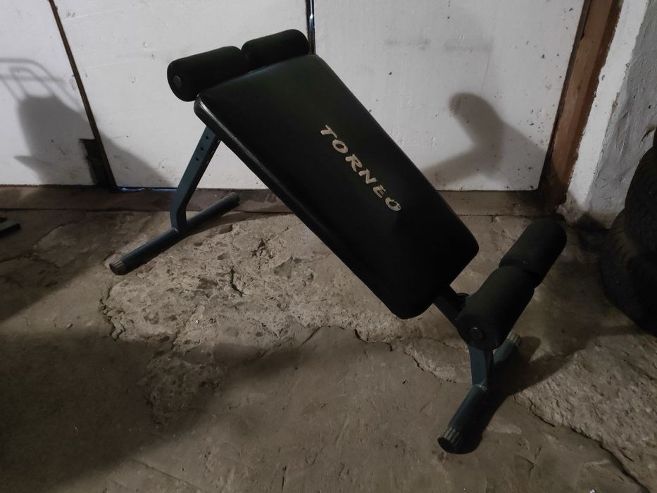 Универсальная скамья для пресса и гиперэкстензии доска Torneo