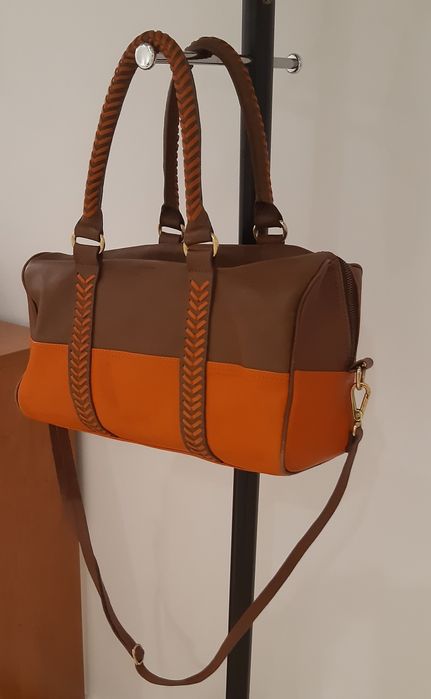 Mala em couro ótimo estado