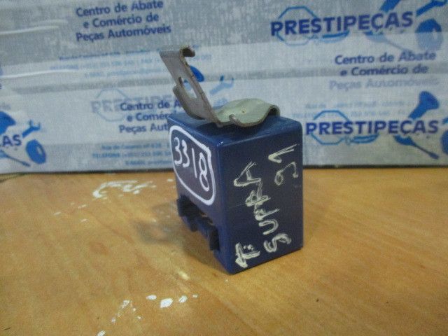 Botão / interruptor electromecânico / relé TOYOTA Supra (_A7_)