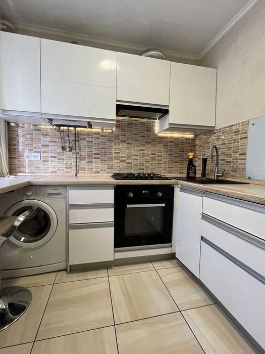 Здається 2-кімнатна квартира на вул. Незалежності 16