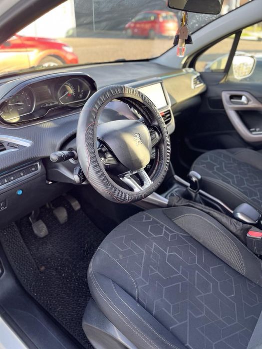 Peugeot 2008 2014  1,6 дизель