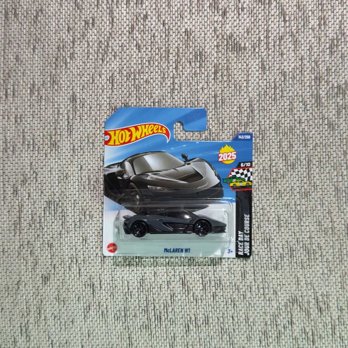 Hot Wheels Bugatti + Lamborghini + McLaren + Pagani + Dodge + Aston Martin (Selados)