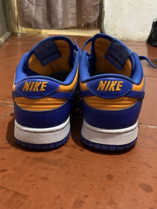 Venda de sapato nike azul e laranja