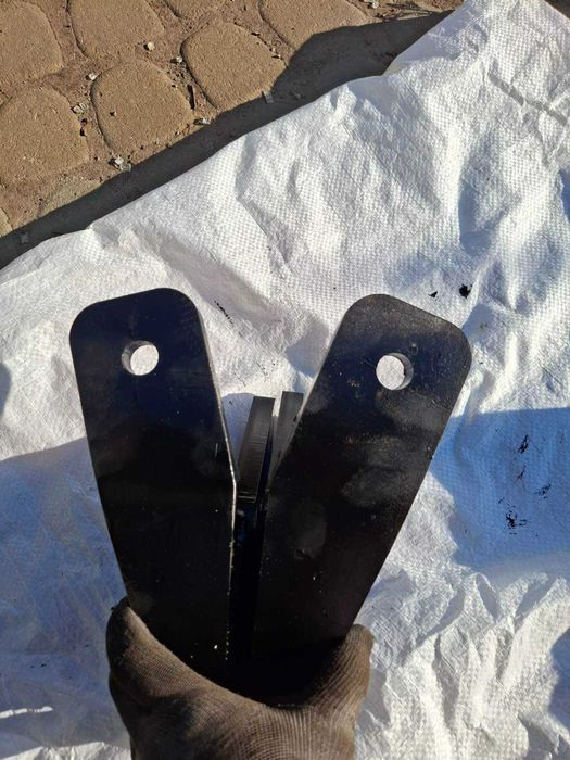 кронштейни двигуна ГАЗ52 ГАЗ-53 ГАЗ66 погрузчик Львівський для двигуна Т-40 (Д-144) дизель