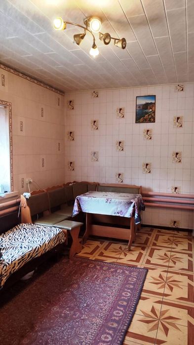 Добротний будинок у селі Тернова — простір, затишок і родючі землі!