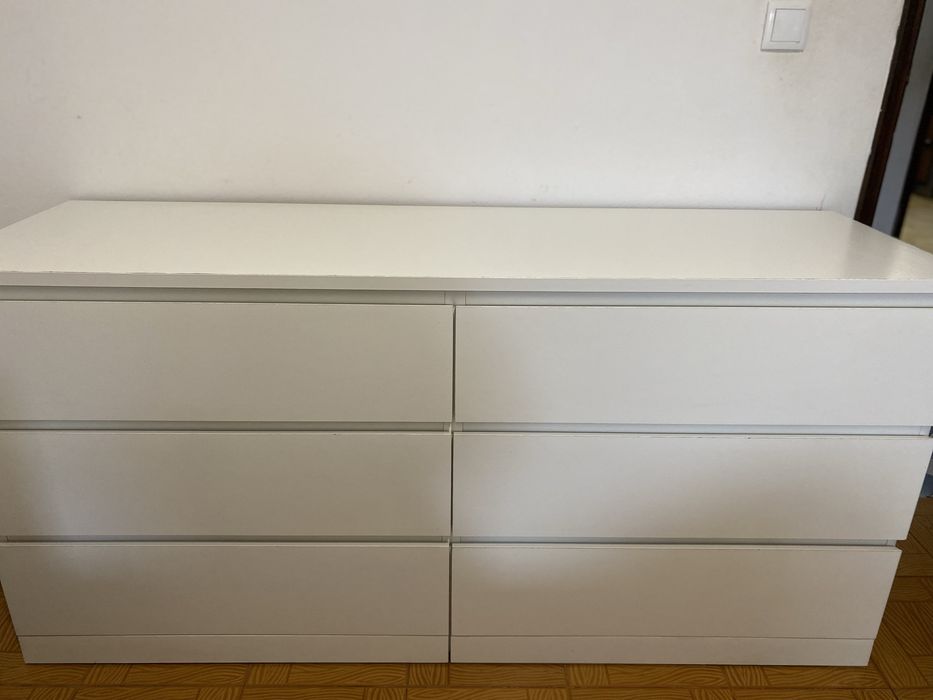 Comoda ikea  com 6 gavetas