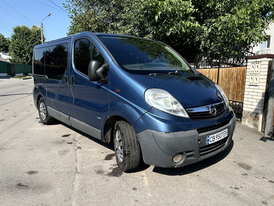 Продам Віваро 2007р 2.0 Пасажир