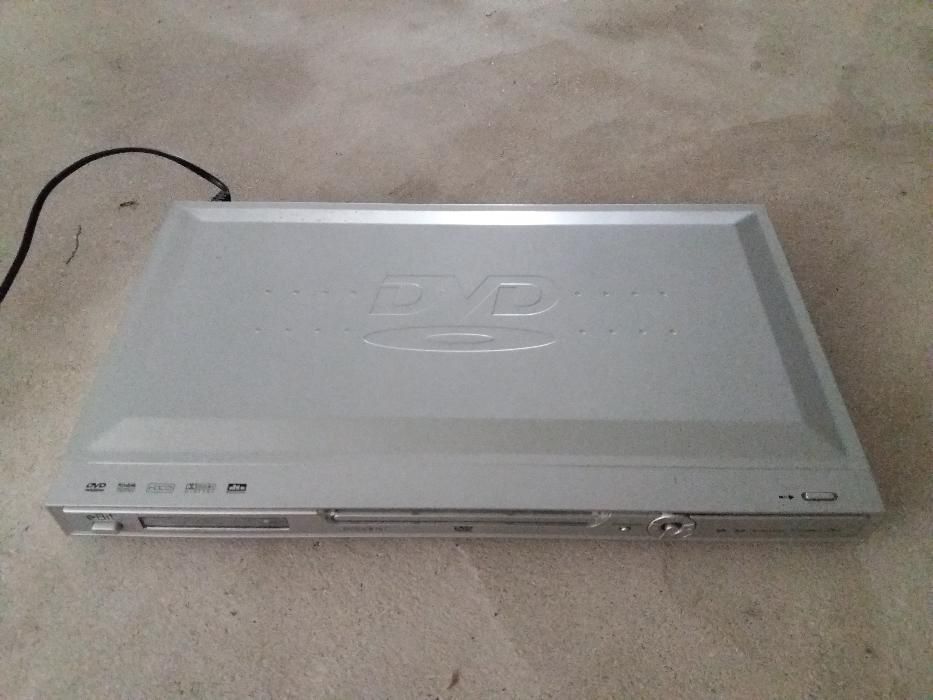Ebit DVD Player with USB Port64750582775041121