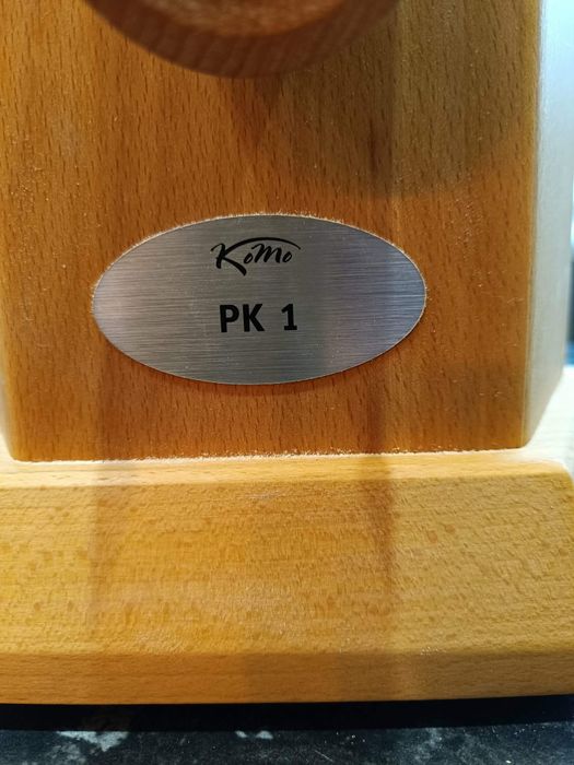 Domowy młynek żarnowy do zbóż KoMo PK1. Własna mąka