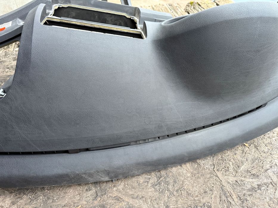 Торпедо консоль  BMW  3 E46