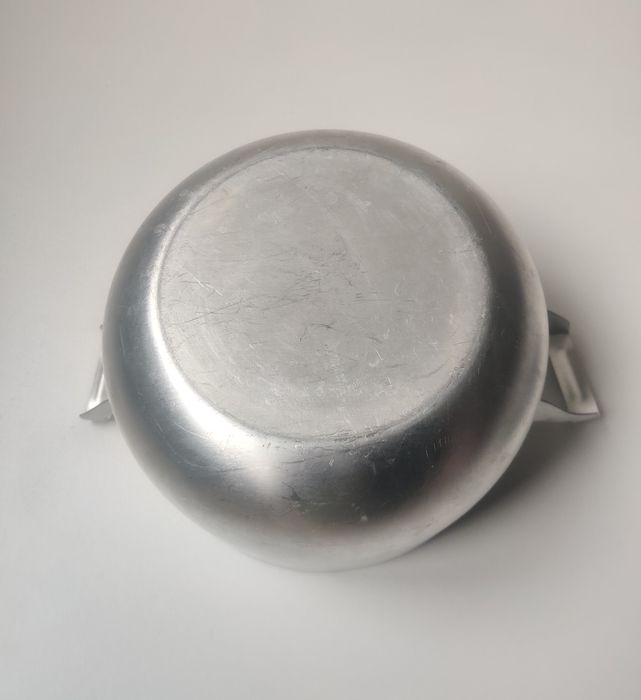 Алюмінієвий баняк (алюмінієва каструля)