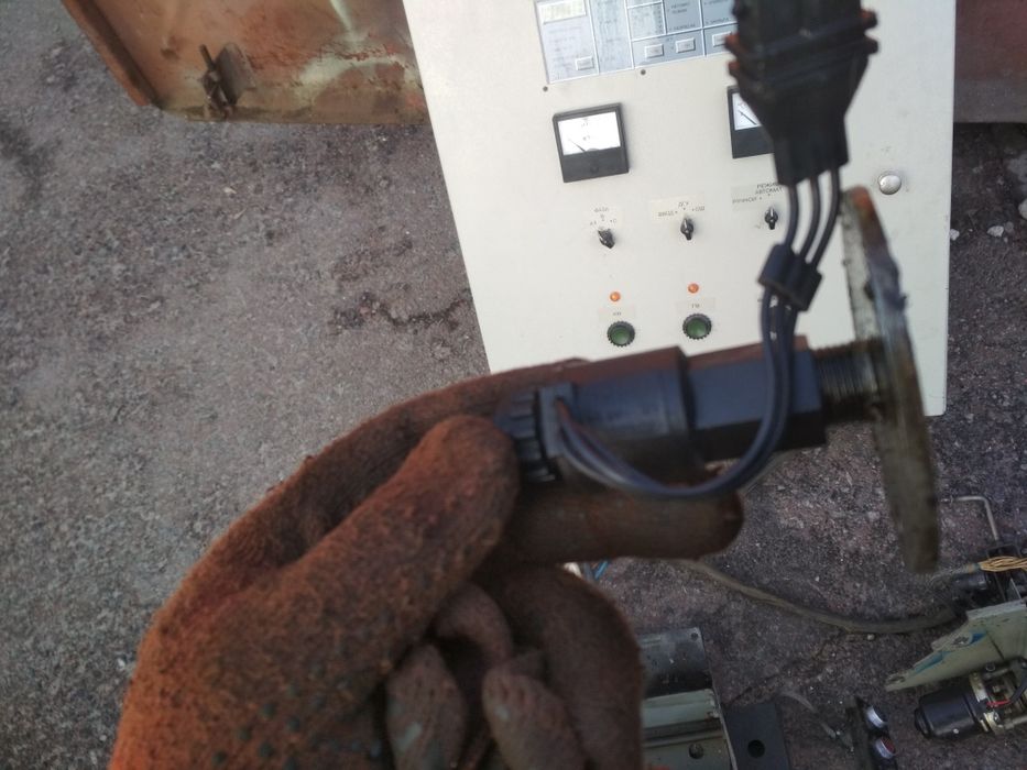 Пульт шкаф  управления дизельной электростанцией самозапуск,ШУ ДЭС,АВР