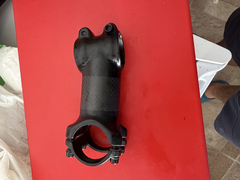 Guiador e avanco carbono