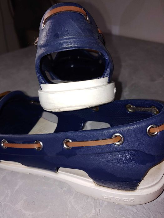 Жіноче взуття crocs