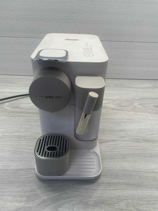 Ekspres kapsułkowy De'Longhi Nespresso EN510.W