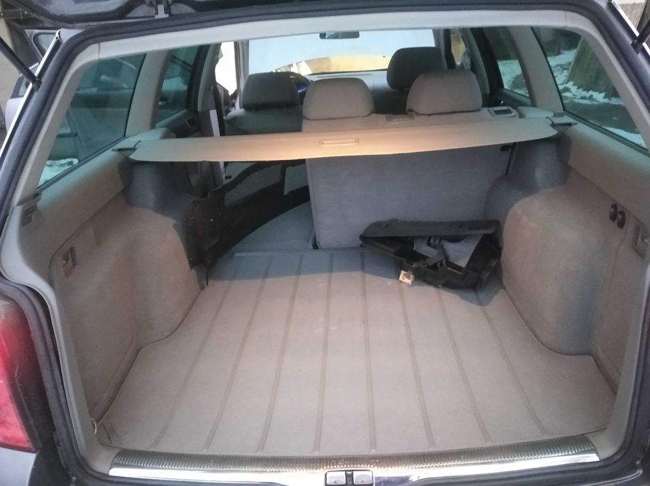 błotnik prawy przod tył OE  LA7T passat b5 lift 1.9tdi avf